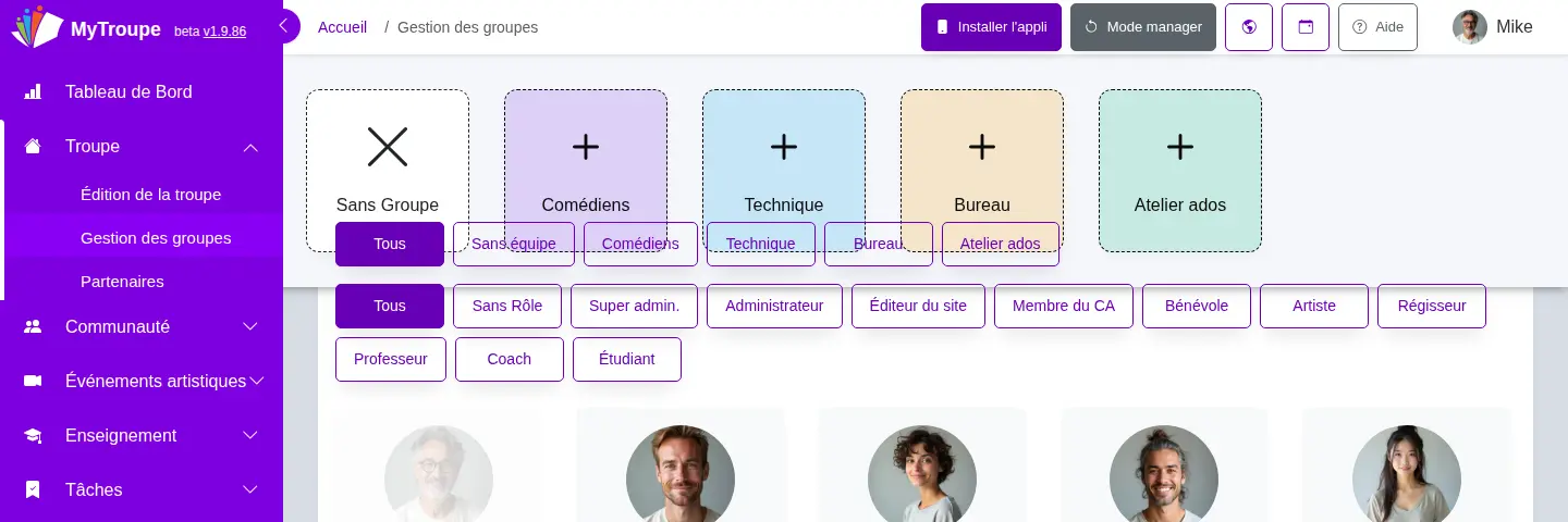 Affectation d'un membre à un groupe par glisser-déposer : les zones Sans Groupe, Comédiens, Technique, Bureau et Atelier ados apparaissent pendant le déplacement